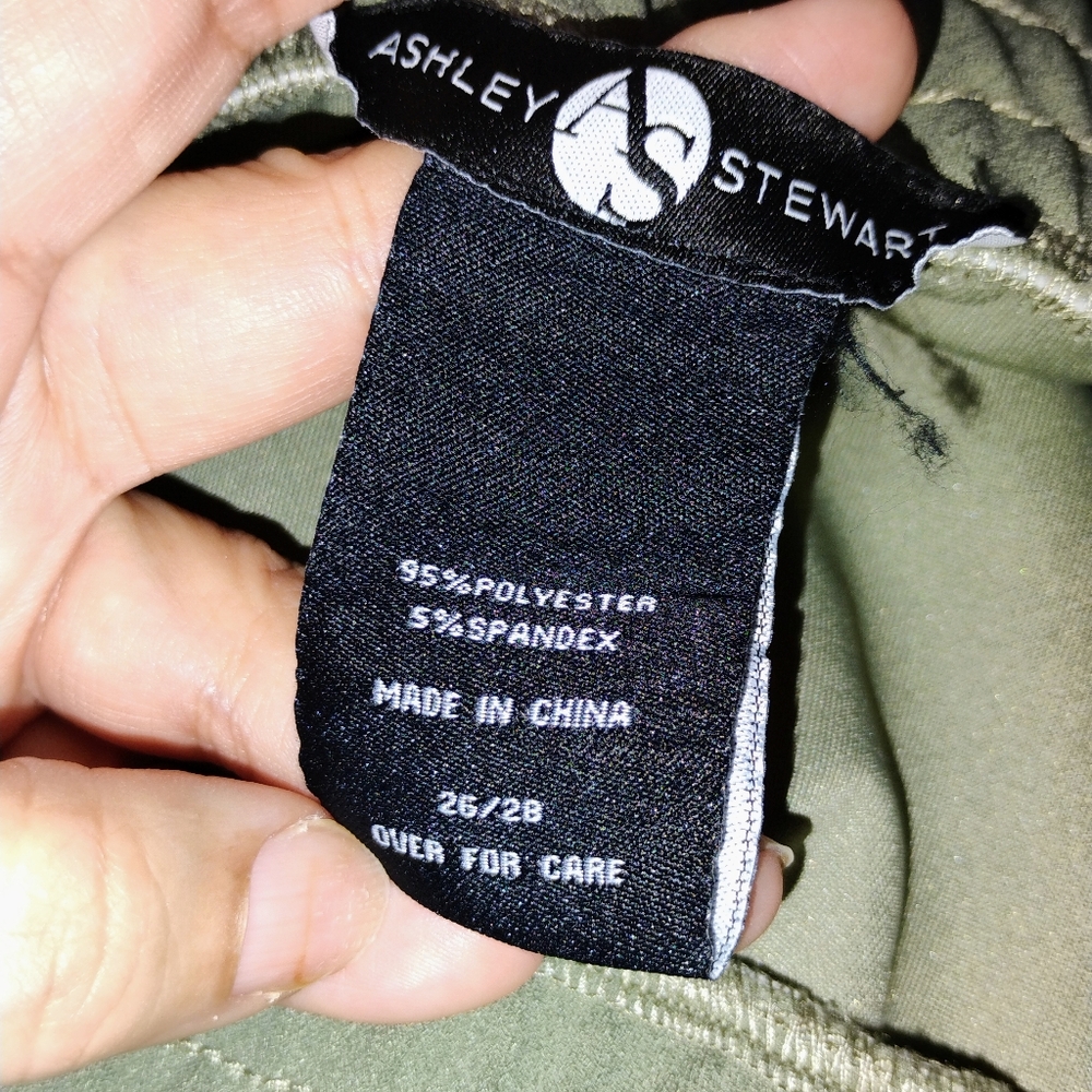 Army green wide leg cargo pants, see matching jacket!